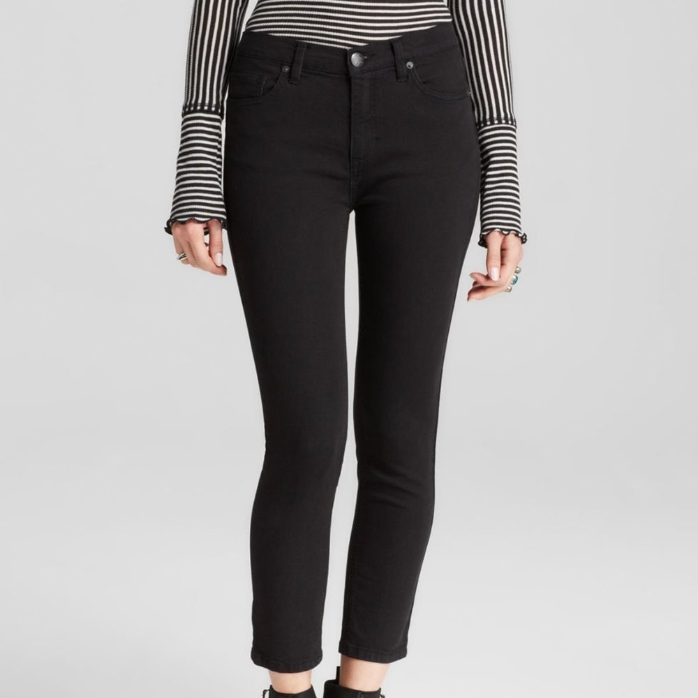 Free People Skinny Soft Crop Jean Black Size 28